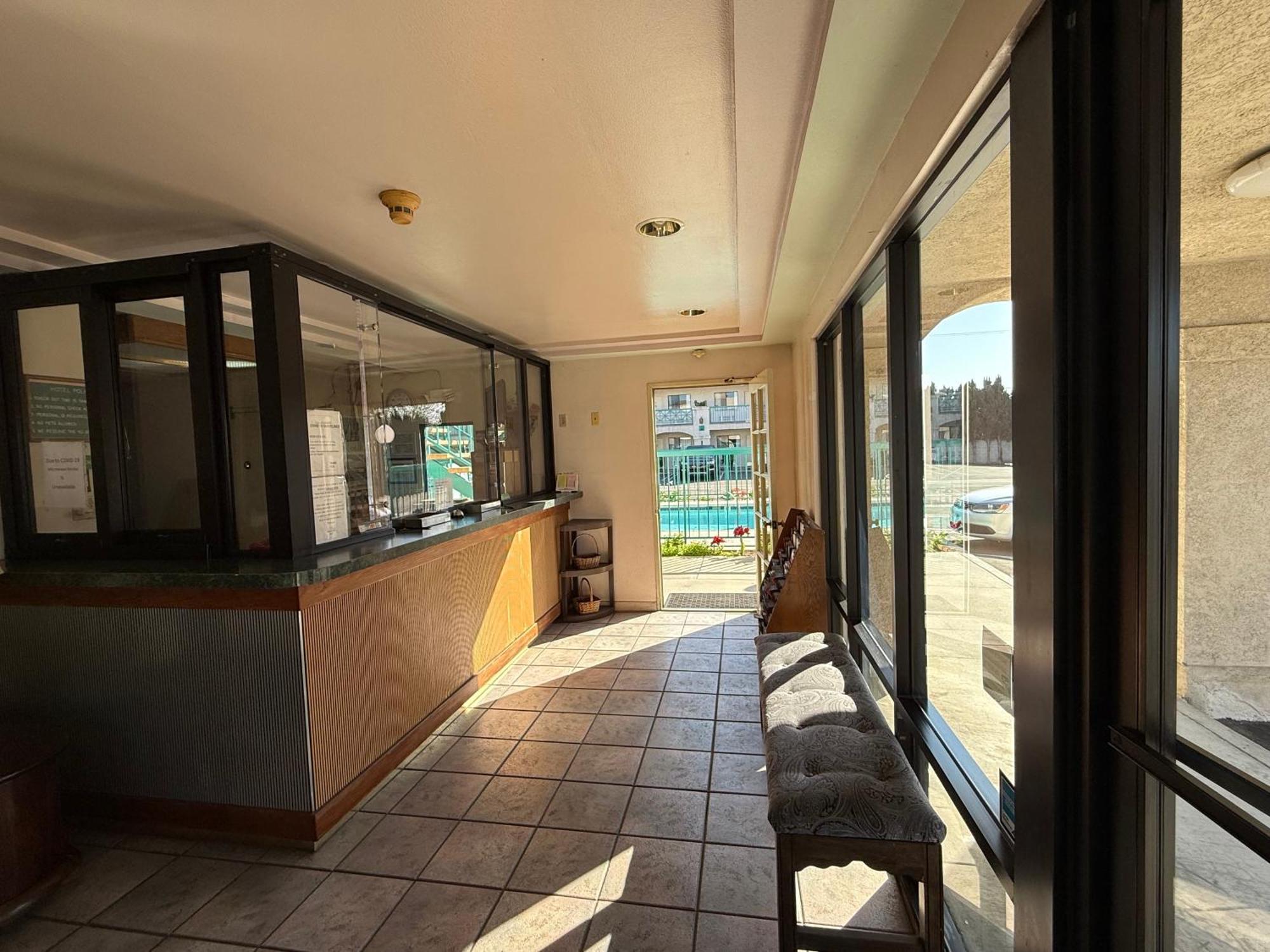 Fiesta Inn Los Angeles - Bell Gardens Eksteriør bilde